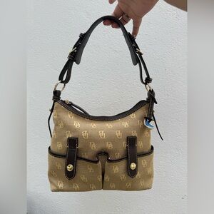 Dooney & Bourke Vintage Signature Monogram Sholderbag Canvas Double Pocket B